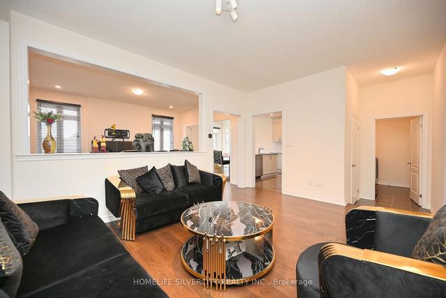 5 Seymour Rd, House detached with 4 bedrooms, 5 bathrooms and 7 parking in Brampton ON | Image 37