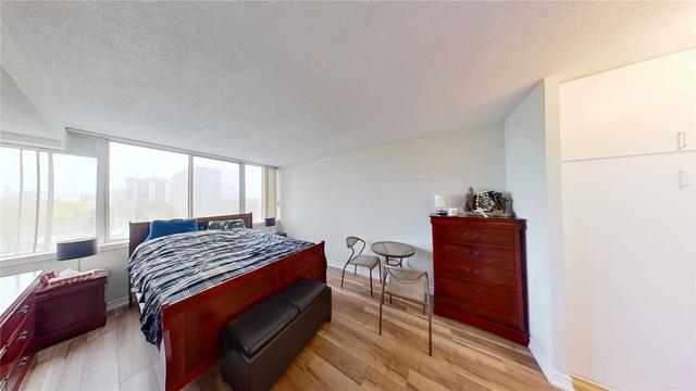 405 - 21 Markbrook Lane, Condo with 2 bedrooms, 2 bathrooms and 1 parking in Toronto ON | Image 3