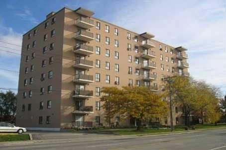 306 - 1101 Pharmacy Ave, Condo with 3 bedrooms, 2 bathrooms and 1 parking in Toronto ON | Image 2