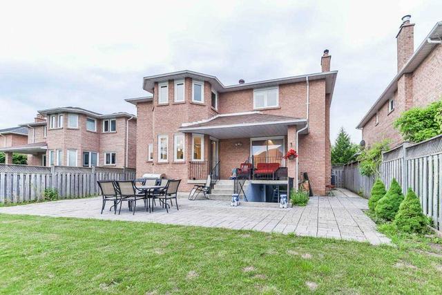 355 Valleymede Dr, House detached with 2 bedrooms, 1 bathrooms and 1 parking in Richmond Hill ON | Image 4