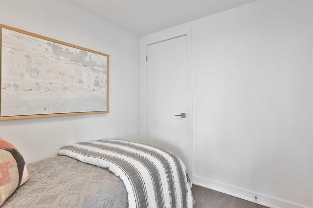1810 - 188 Cumberland St, Condo with 2 bedrooms, 2 bathrooms and 1 parking in Toronto ON | Image 21