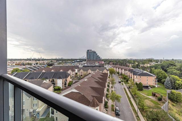 819 - 35 Brian Peck Cres, Condo with 2 bedrooms, 2 bathrooms and 1 parking in Toronto ON | Image 6