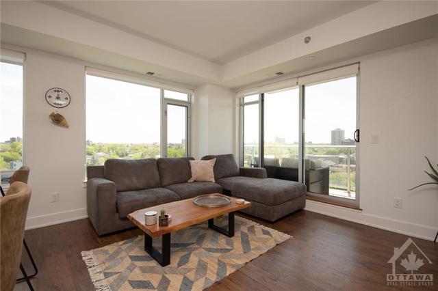 706 - 7 Marquette Avenue, Condo with 2 bedrooms, 2 bathrooms and 1 parking in Ottawa ON | Image 3