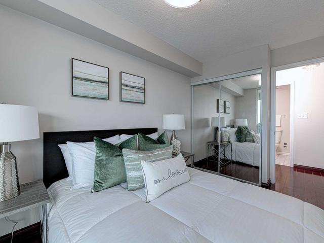 703 - 23 Lorraine Dr, Condo with 3 bedrooms, 2 bathrooms and 1 parking in Toronto ON | Image 17