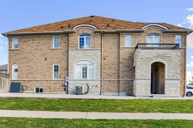 97 Daden Oaks Dr, House semidetached with 4 bedrooms, 4 bathrooms and 2 parking in Brampton ON | Image 12