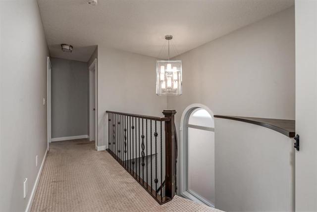 3327 40 Street Sw, Home with 4 bedrooms, 3 bathrooms and 2 parking in Calgary AB | Image 12
