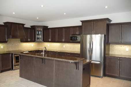 247 Chambers Dr, House detached with 4 bedrooms, 3 bathrooms and 2 parking in Hamilton ON | Image 5