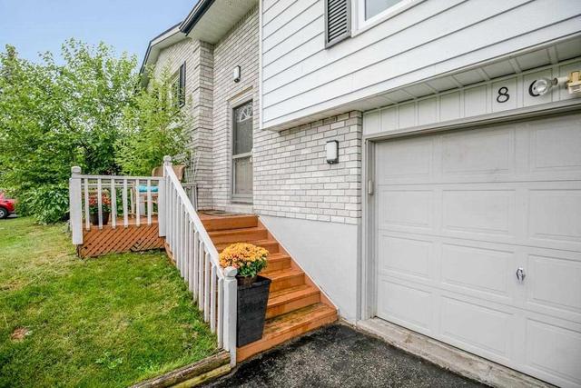 86 Penetanguishene Rd, House detached with 3 bedrooms, 2 bathrooms and 2 parking in Barrie ON | Image 2