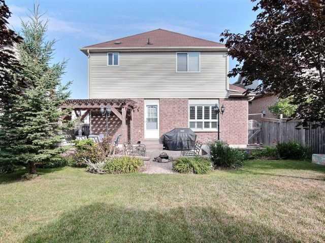208 Elderberry St, House detached with 3 bedrooms, 4 bathrooms and 4 parking in Orangeville ON | Image 16