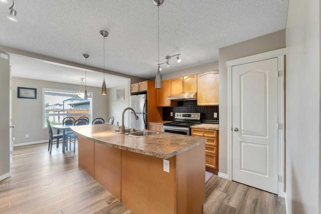 165 Saddlebrook Way Ne, House detached with 4 bedrooms, 3 bathrooms and 2 parking in Calgary AB | Image 6