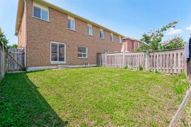 150 Dells Cres, House semidetached with 3 bedrooms, 3 bathrooms and 3 parking in Brampton ON | Image 26