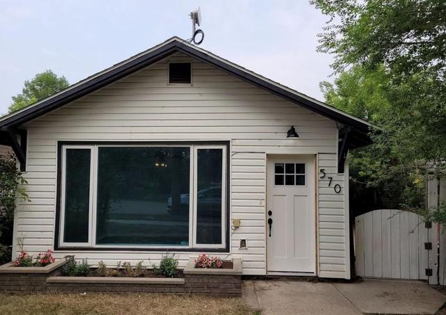 570 3 Avenue W, House detached with 5 bedrooms, 2 bathrooms and 2 parking in Drumheller AB | Image 1