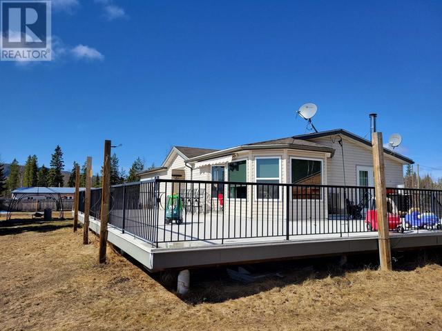 447 Dock Avenue, House other with 2 bedrooms, 2 bathrooms and null parking in Bulkley Nechako D BC | Image 30