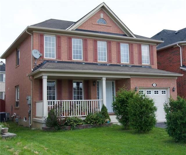 33 Crystalhill Dr, House detached with 4 bedrooms, 3 bathrooms and 2 parking in Brampton ON | Image 2