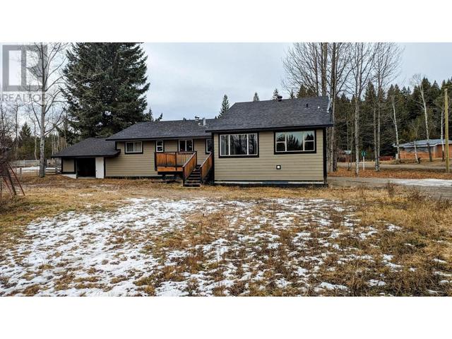 5611 Canim Hendrix Lake Road, House detached with 3 bedrooms, 2 bathrooms and null parking in Cariboo H BC | Image 2
