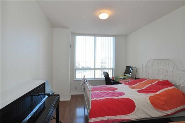 1509 - 38 Fontenay Crt, Condo with 2 bedrooms, 2 bathrooms and 1 parking in Toronto ON | Image 9