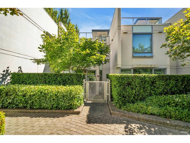 th3 - 5728 Berton Avenue, House attached with 2 bedrooms, 3 bathrooms and null parking in Vancouver BC | Image 2