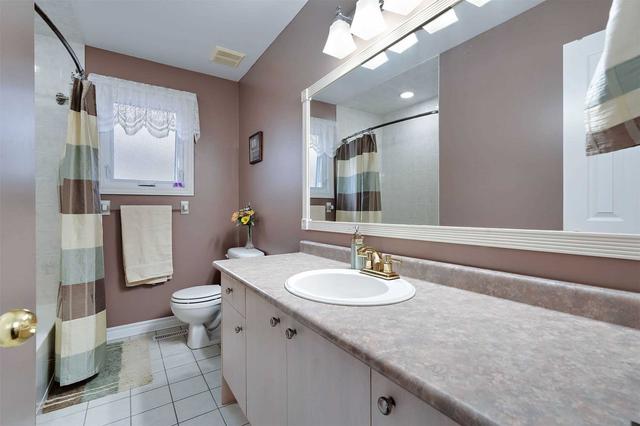 32 Lang Dr, House detached with 4 bedrooms, 4 bathrooms and 6 parking in Barrie ON | Image 20