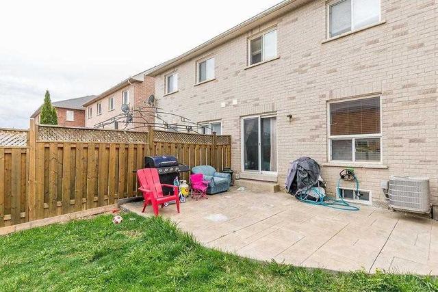 40 Cadillac Cres, House semidetached with 3 bedrooms, 4 bathrooms and 3 parking in Brampton ON | Image 19