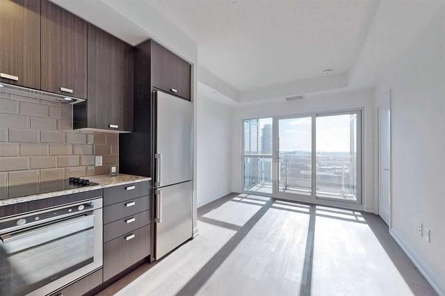2915 - 275 Village Green Sq, Condo with 1 bedrooms, 2 bathrooms and 1 parking in Toronto ON | Image 7