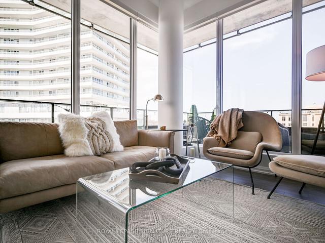 601 - 4208 Dundas St W, Condo with 3 bedrooms, 3 bathrooms and 1 parking in Toronto ON | Image 6