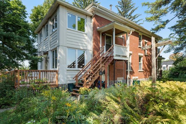 135 Elgin St N, House detached with 4 bedrooms, 2 bathrooms and 13 parking in Cambridge ON | Image 5