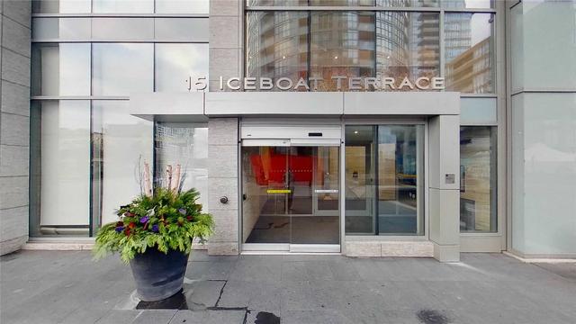 942c - 15 Iceboat Terr, Condo with 0 bedrooms, 1 bathrooms and 0 parking in Toronto ON | Image 8