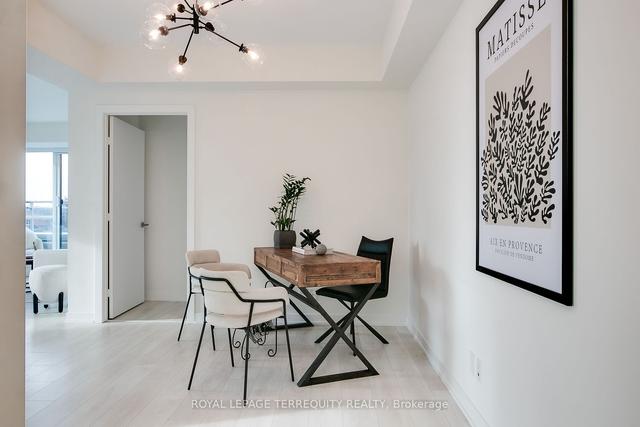 703 - 223 St Clair Ave W, Condo with 2 bedrooms, 2 bathrooms and 1 parking in Toronto ON | Image 17