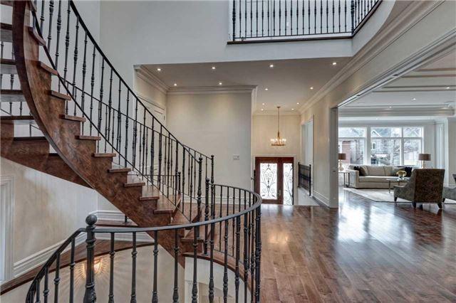 104 Norton Ave, House detached with 4 bedrooms, 7 bathrooms and 4 parking in Toronto ON | Image 2