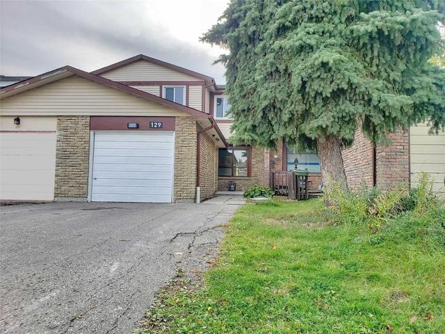 129 Greene Dr, House attached with 3 bedrooms, 2 bathrooms and 4 parking in Brampton ON | Image 1