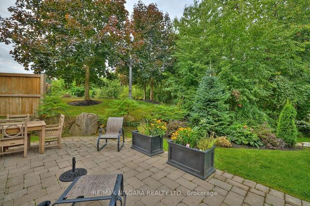 50 Aberdeen Lane S, Townhouse with 2 bedrooms, 3 bathrooms and 2 parking in Niagara on the Lake ON | Image 32