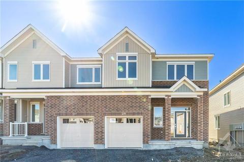 279 Falsetto Street, Townhouse with 3 bedrooms, 3 bathrooms and 3 parking in Ottawa ON | Card Image