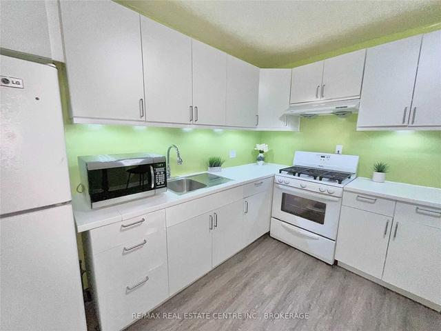 167 Kane Ave, House semidetached with 3 bedrooms, 2 bathrooms and 1 parking in Toronto ON | Image 19