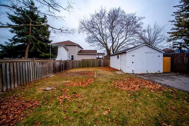 381 Colborne St E, House detached with 3 bedrooms, 3 bathrooms and 5 parking in Oshawa ON | Image 18