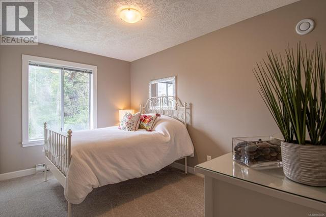 658 Rason Rd, House detached with 5 bedrooms, 4 bathrooms and 5 parking in Langford BC | Image 48