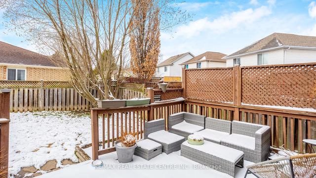 703 Fairway Crt, House detached with 3 bedrooms, 3 bathrooms and 3 parking in Kitchener ON | Image 25