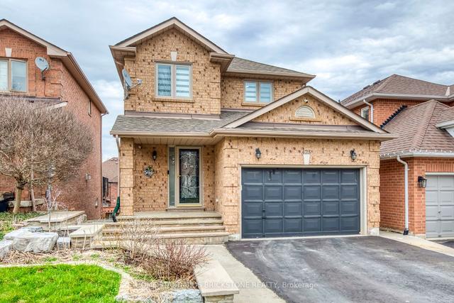 423 Carruthers Ave, House detached with 3 bedrooms, 2 bathrooms and 3.5 parking in Newmarket ON | Image 5
