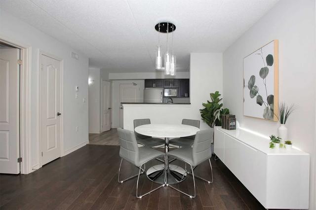 203 - 1470 Main St E, Condo with 2 bedrooms, 1 bathrooms and 2 parking in Milton ON | Image 4
