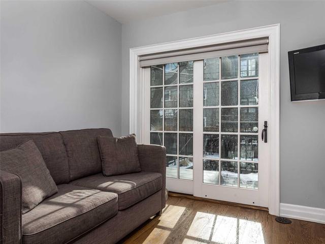 29 Hillsboro Ave, House semidetached with 3 bedrooms, 3 bathrooms and null parking in Toronto ON | Image 10