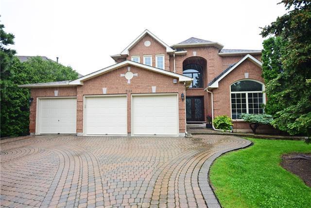 2144 Langtry Dr, House detached with 4 bedrooms, 6 bathrooms and 9 parking in Oakville ON | Image 2