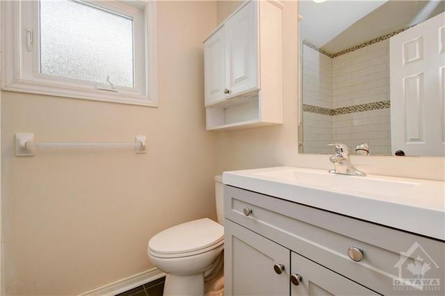 1465 Shawinigan Street, House detached with 3 bedrooms, 3 bathrooms and 5 parking in Ottawa ON | Image 11