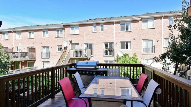 87 Wilkes Cres, House attached with 3 bedrooms, 4 bathrooms and 3 parking in Toronto ON | Image 33