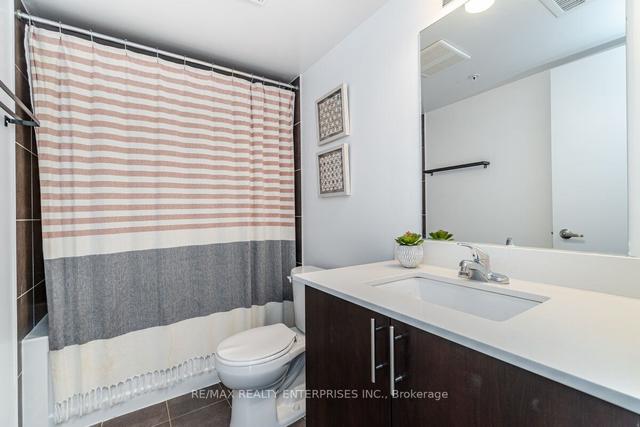 2208 - 1420 Dupont St, Condo with 2 bedrooms, 1 bathrooms and 1 parking in Toronto ON | Image 10