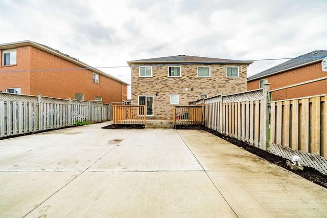 21 Whiteface Cres, House semidetached with 3 bedrooms, 4 bathrooms and 3 parking in Brampton ON | Image 32