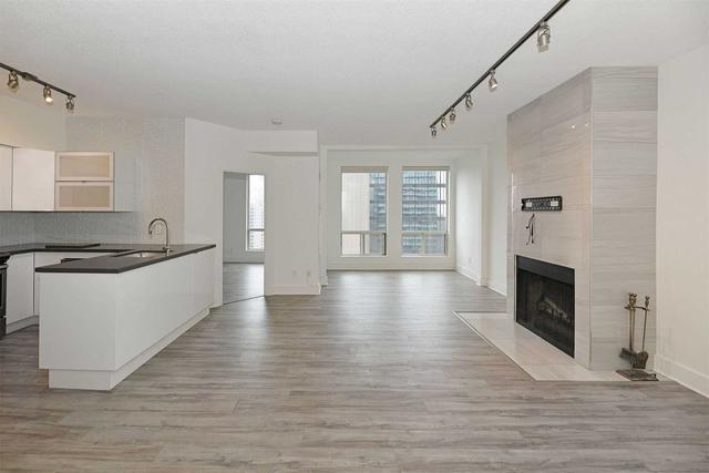 lph7 - 25 Grenville St, Condo with 1 bedrooms, 1 bathrooms and 1 parking in Toronto ON | Image 24