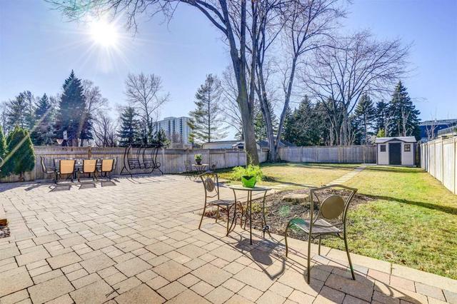 8 Laver Rd, House detached with 4 bedrooms, 5 bathrooms and 6 parking in Toronto ON | Image 20