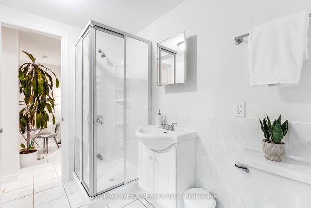 84 Edna Ave, House semidetached with 3 bedrooms, 3 bathrooms and 2 parking in Toronto ON | Image 7