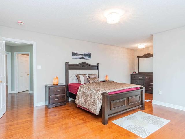 22 Freshmeadow St, House detached with 4 bedrooms, 5 bathrooms and 6 parking in Brampton ON | Image 5