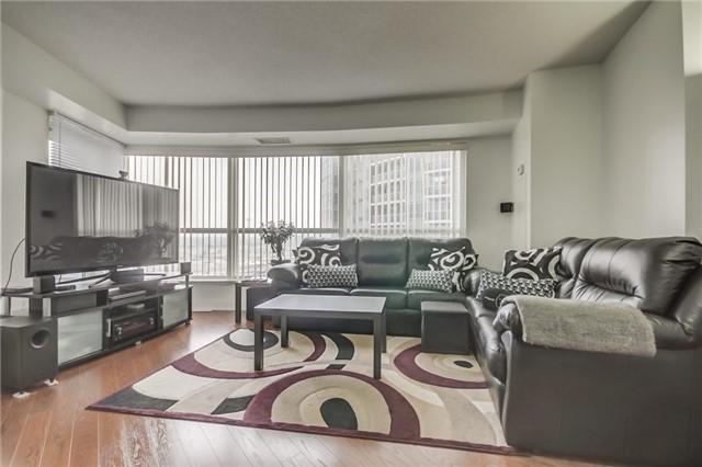1118 - 135 Village Green Sq, Condo with 2 bedrooms, 2 bathrooms and 1 parking in Toronto ON | Image 7
