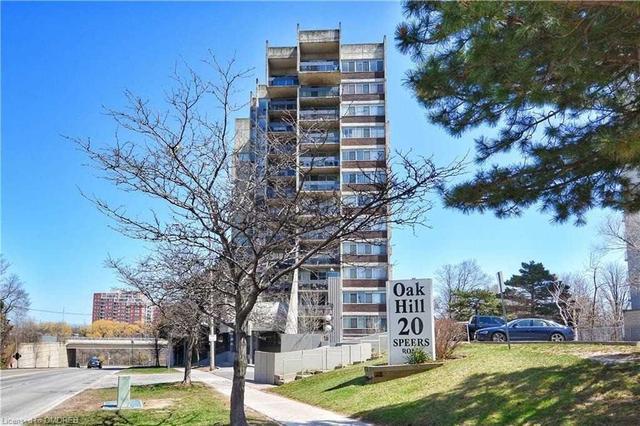 201 - 20 Speers Rd, Condo with 3 bedrooms, 2 bathrooms and 1 parking in Oakville ON | Image 1